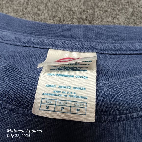 Vintage Megaman Pixel Shirt Adult Small Blue‎ 90s NES Video Game T - Picture 6 of 9